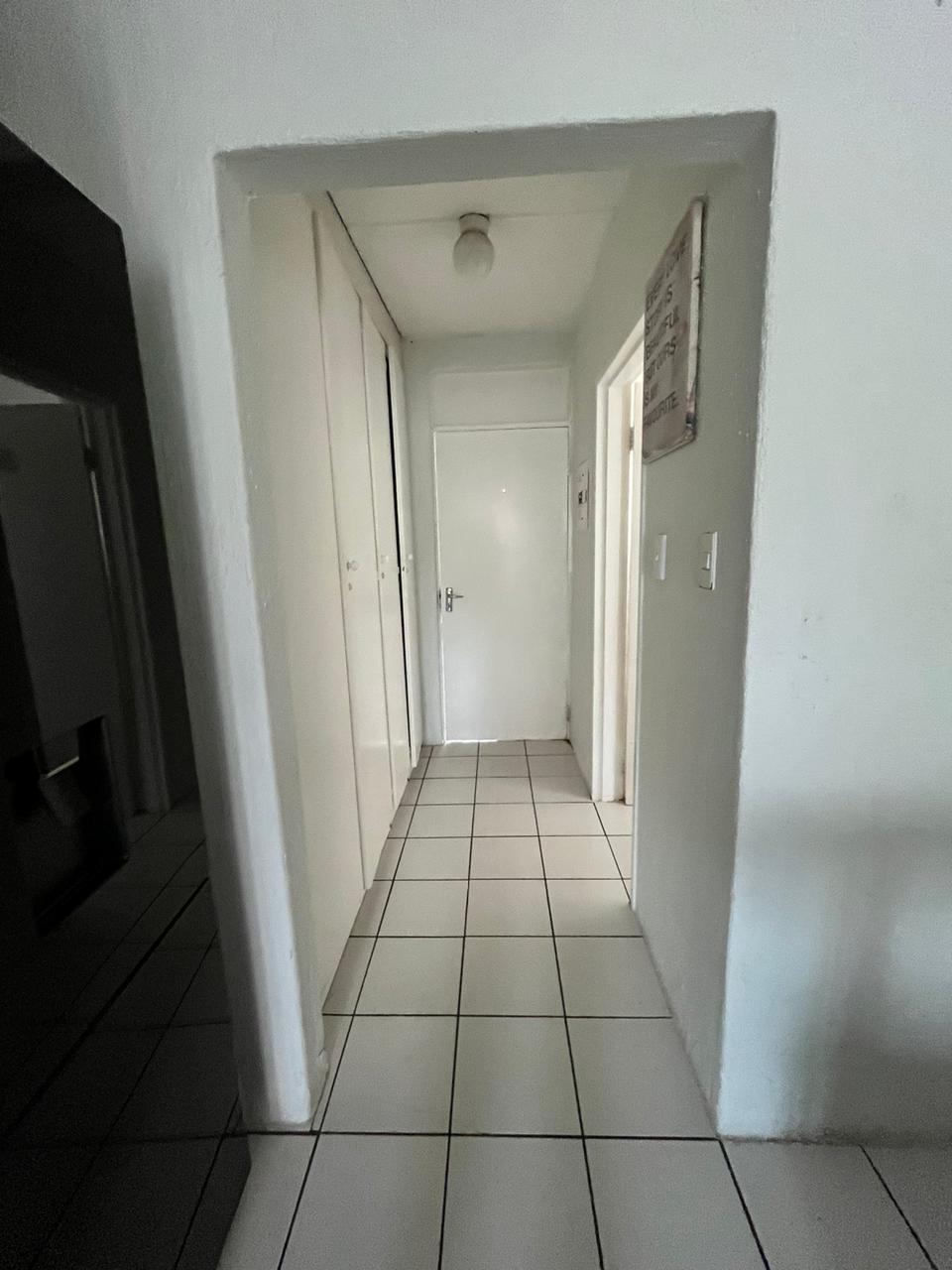 317699946.jpg