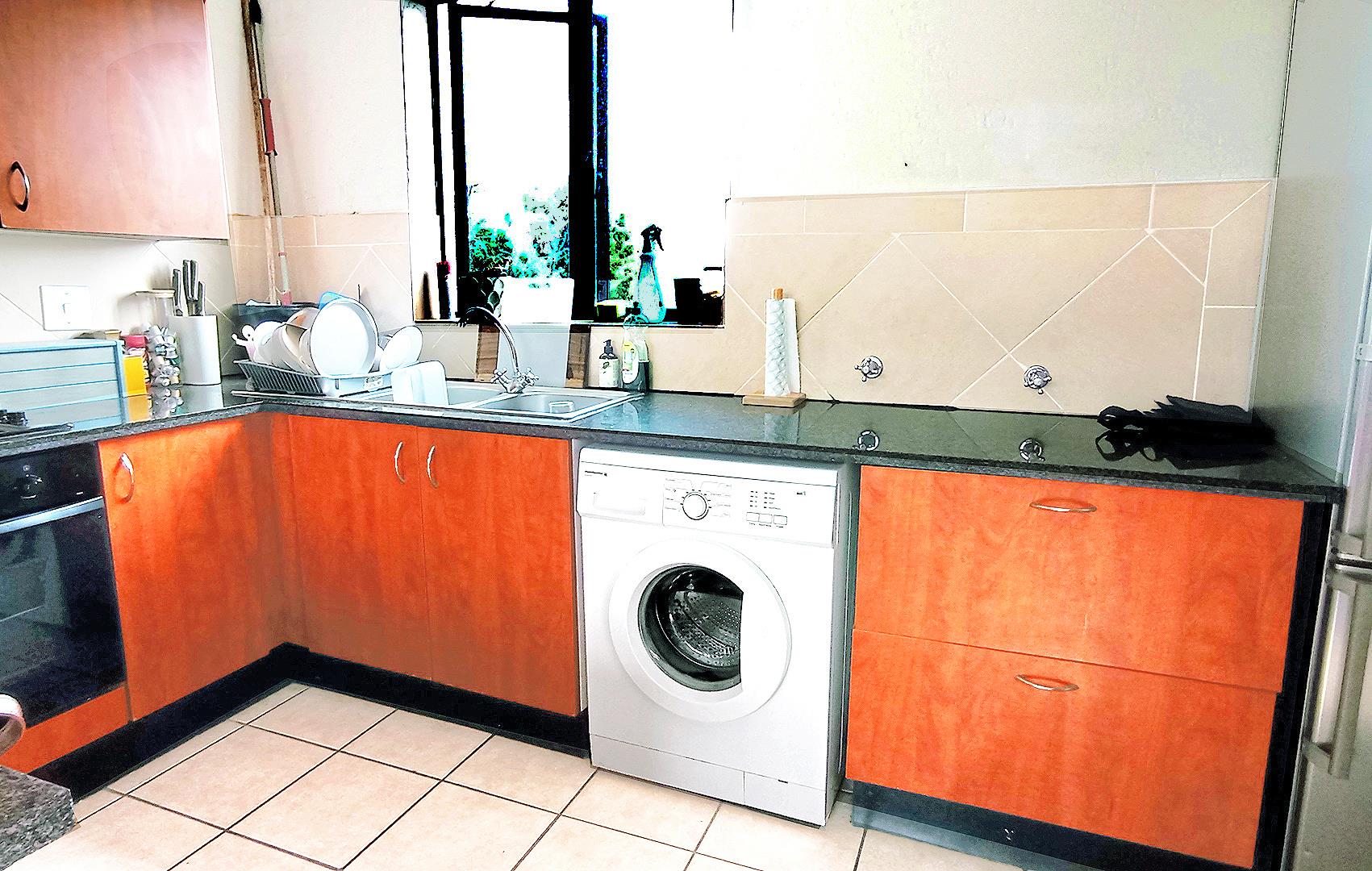 730617_kitchen2.jpg