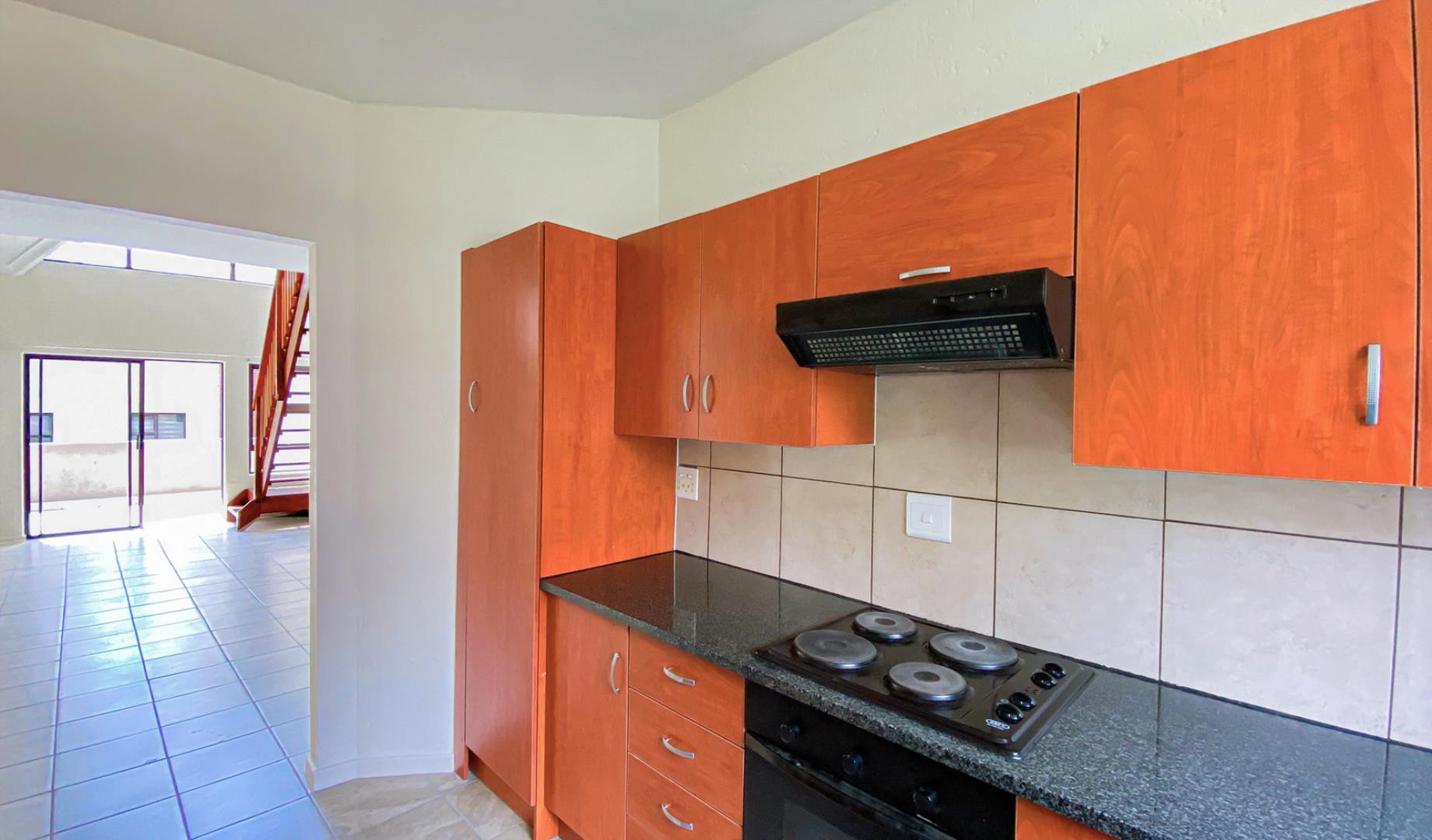 740457_kitchen.jpg