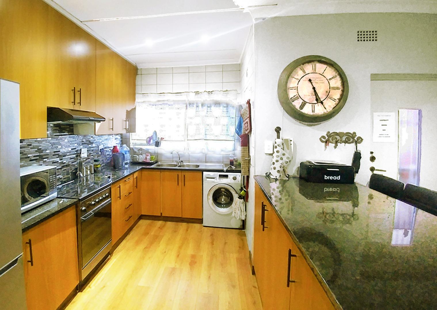 751045_kitchen3.jpg