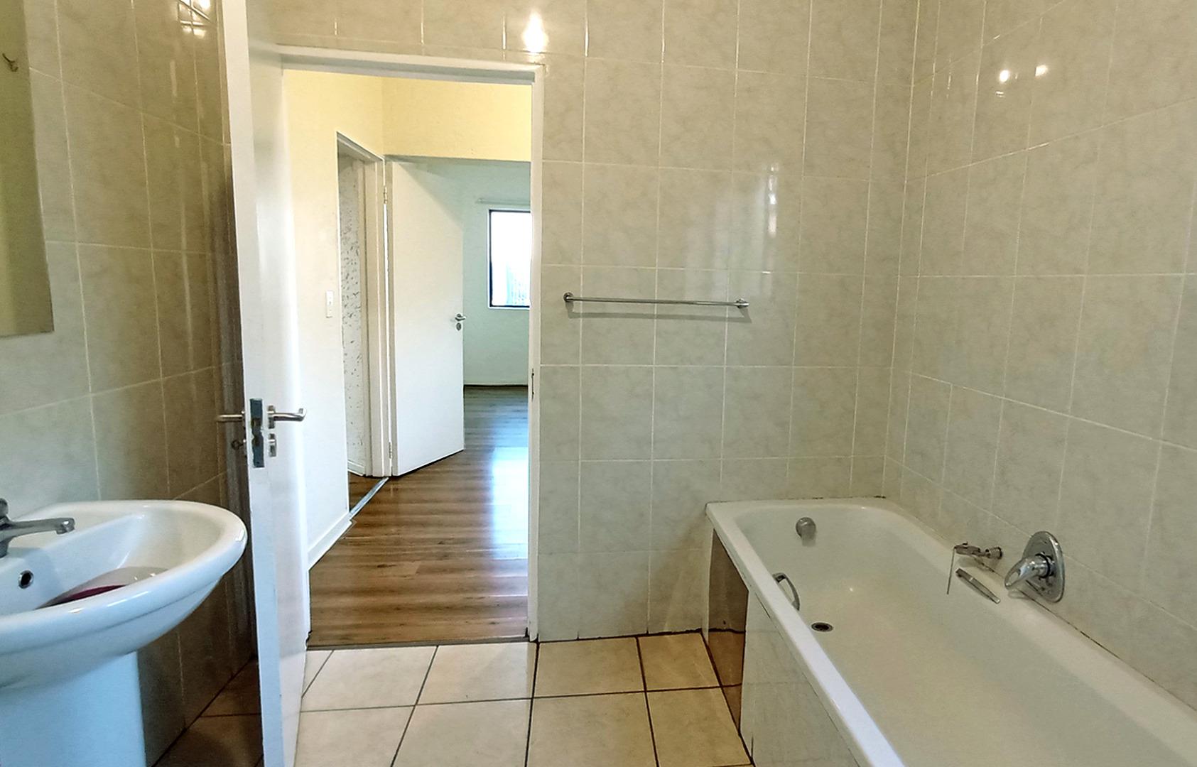 751583_bath1.jpg
