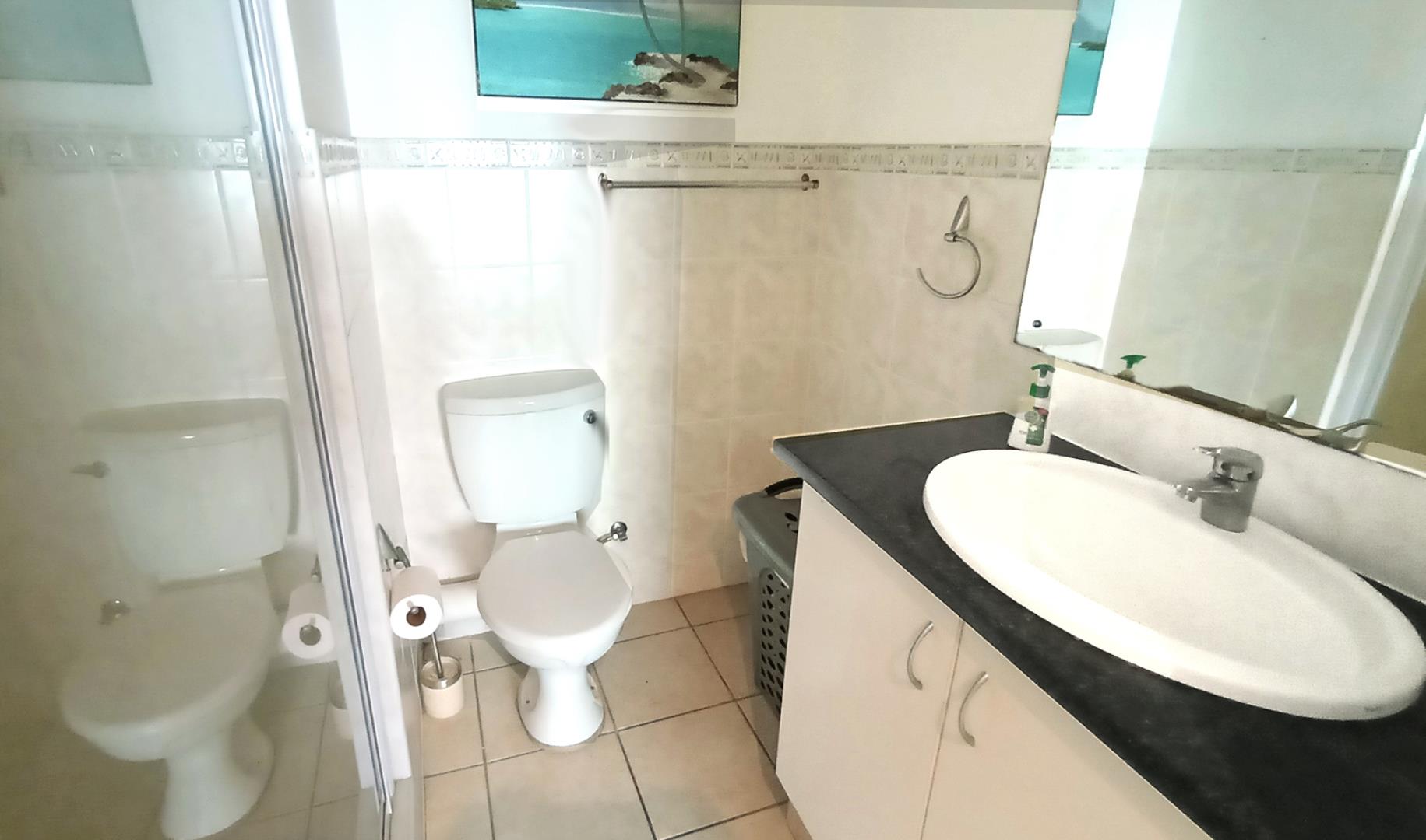 755357_bath3.jpg