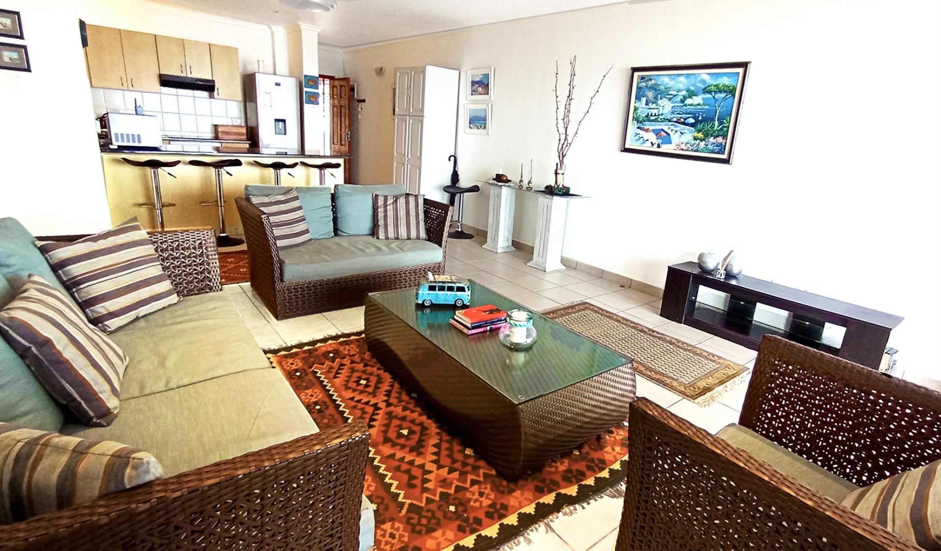 755357_lounge3.jpg
