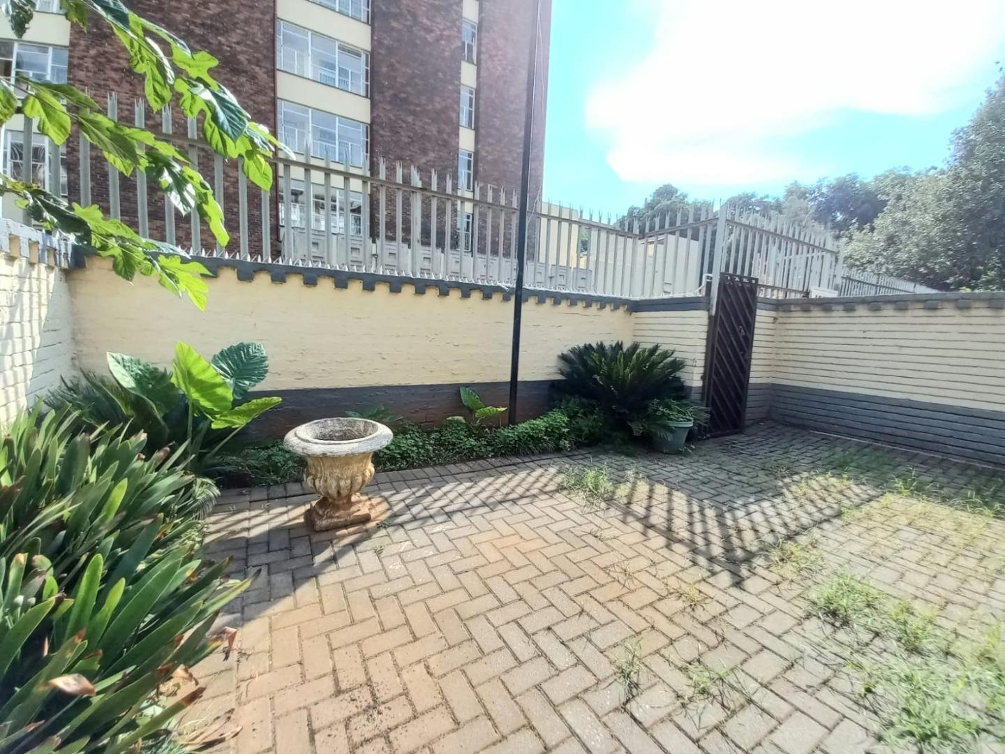 4 Bedroom Townhouse for Sale - Gauteng