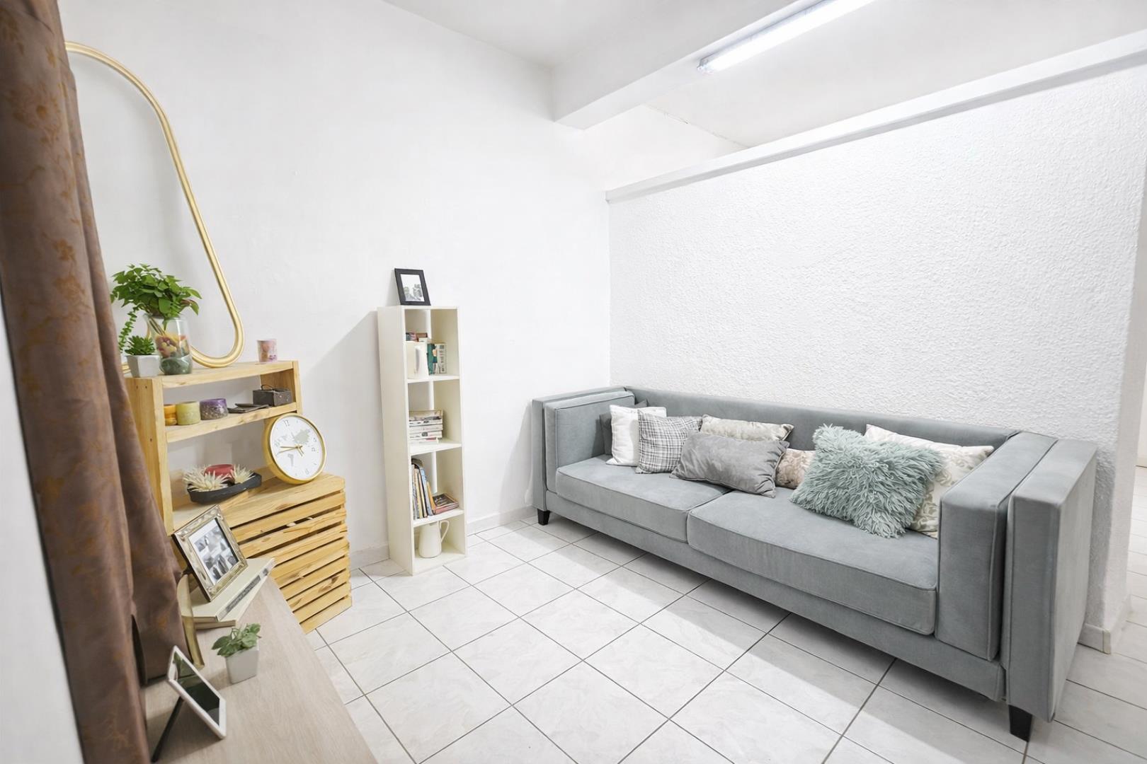 1 Bedroom Apartment for Sale - Gauteng