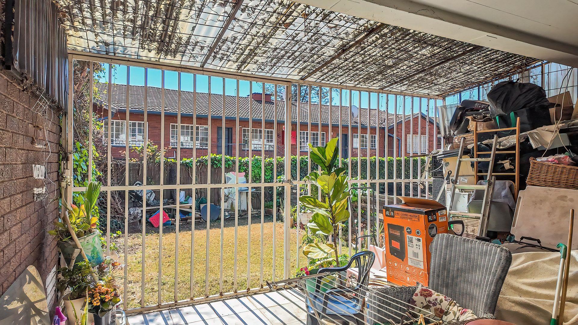 2 Bedroom Duplex for Sale - Gauteng