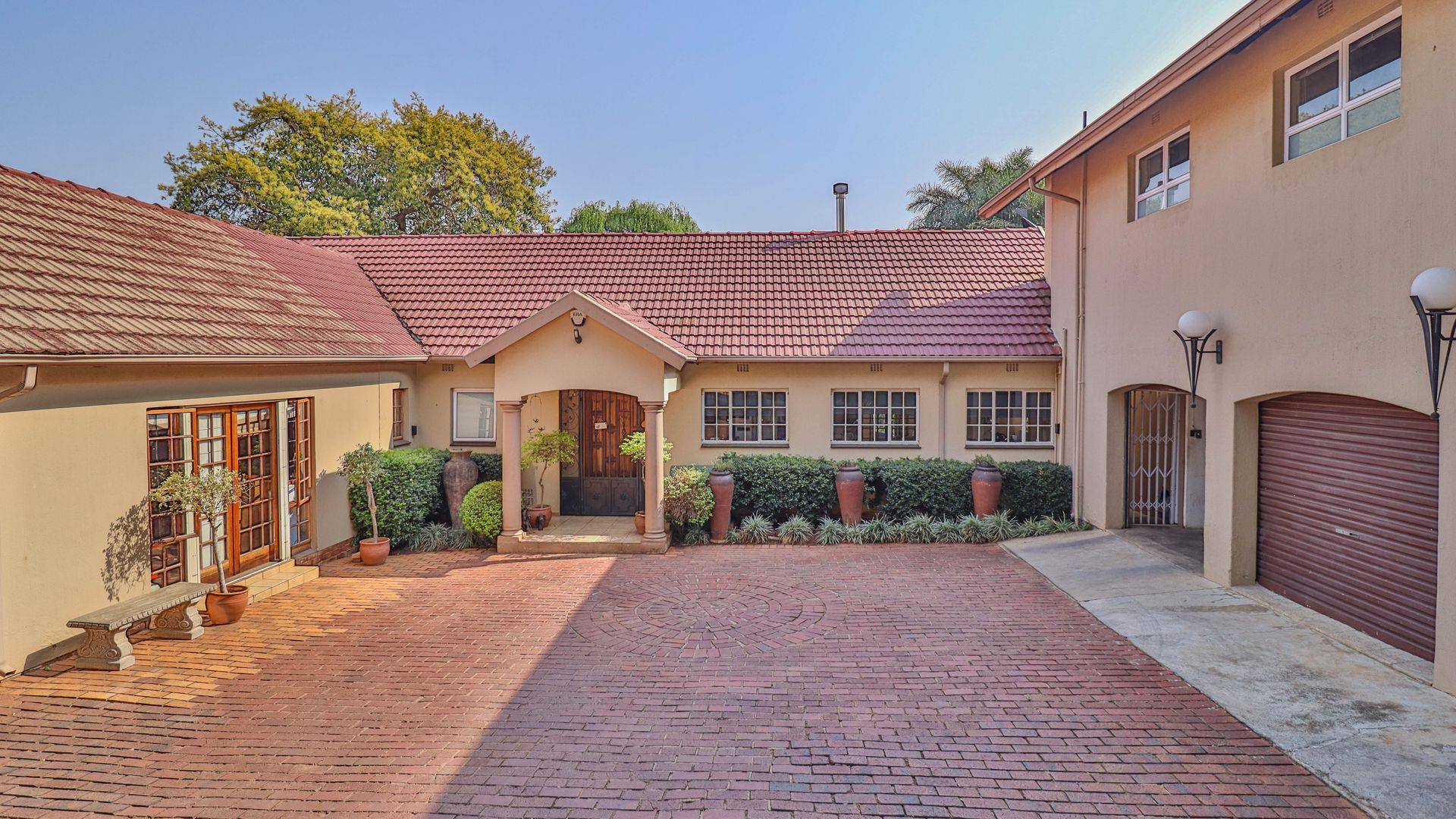 5 Bedroom House for Sale - Gauteng