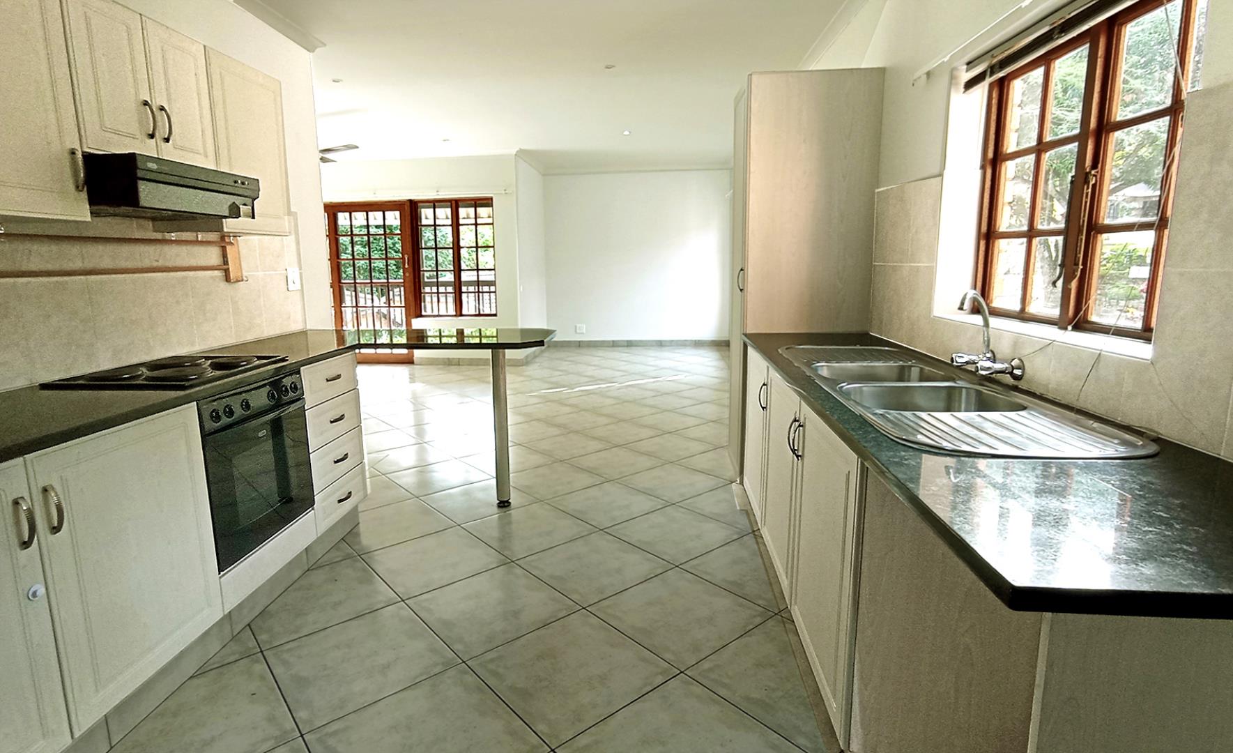 768779_kitchen1.jpg