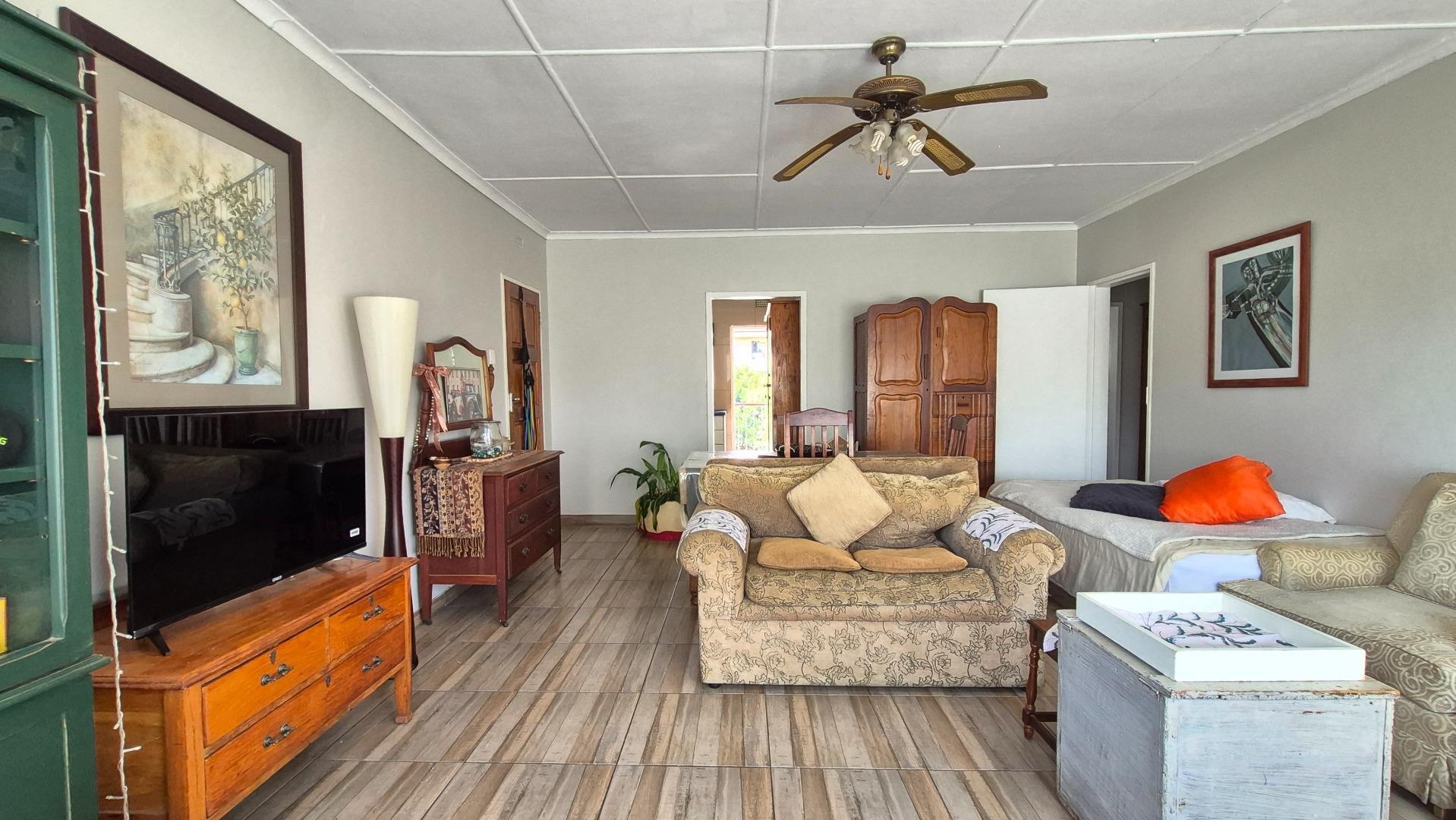 2 Bedroom Apartment for Sale - Gauteng
